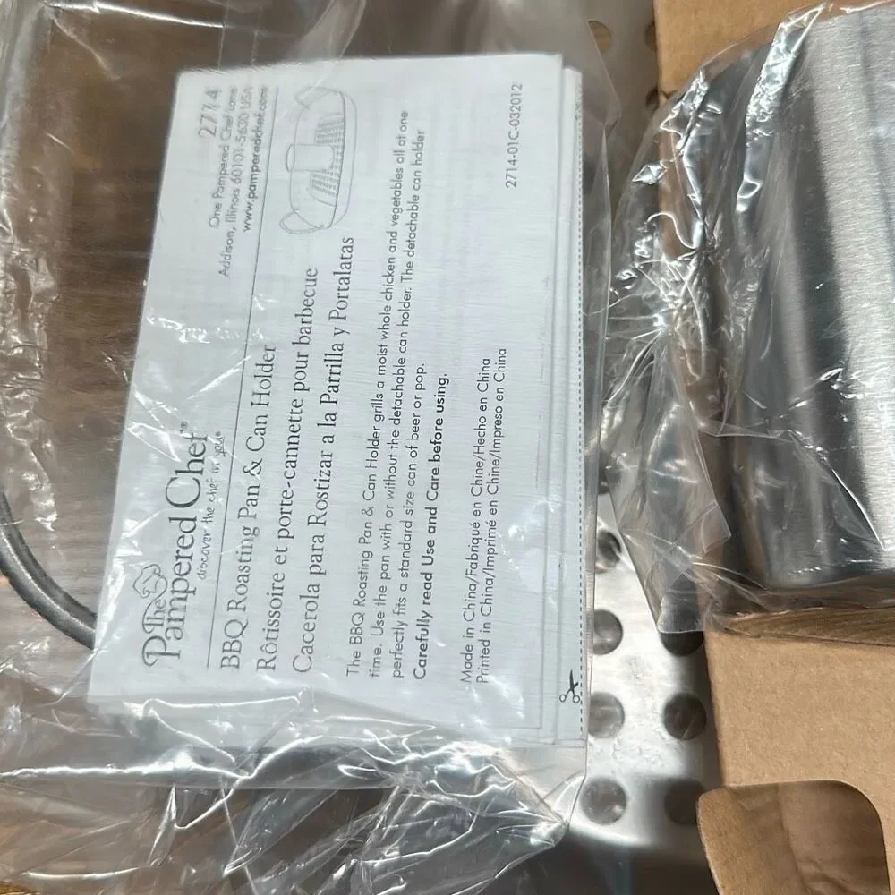 Pampered Chef BBQ Roasting Pan‎ & Can Holder #2714 Discontinued NEW in Box
